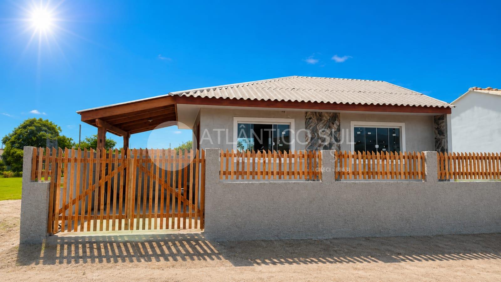 Casa de esquina na Praia de Leste - Pontal do Paraná.