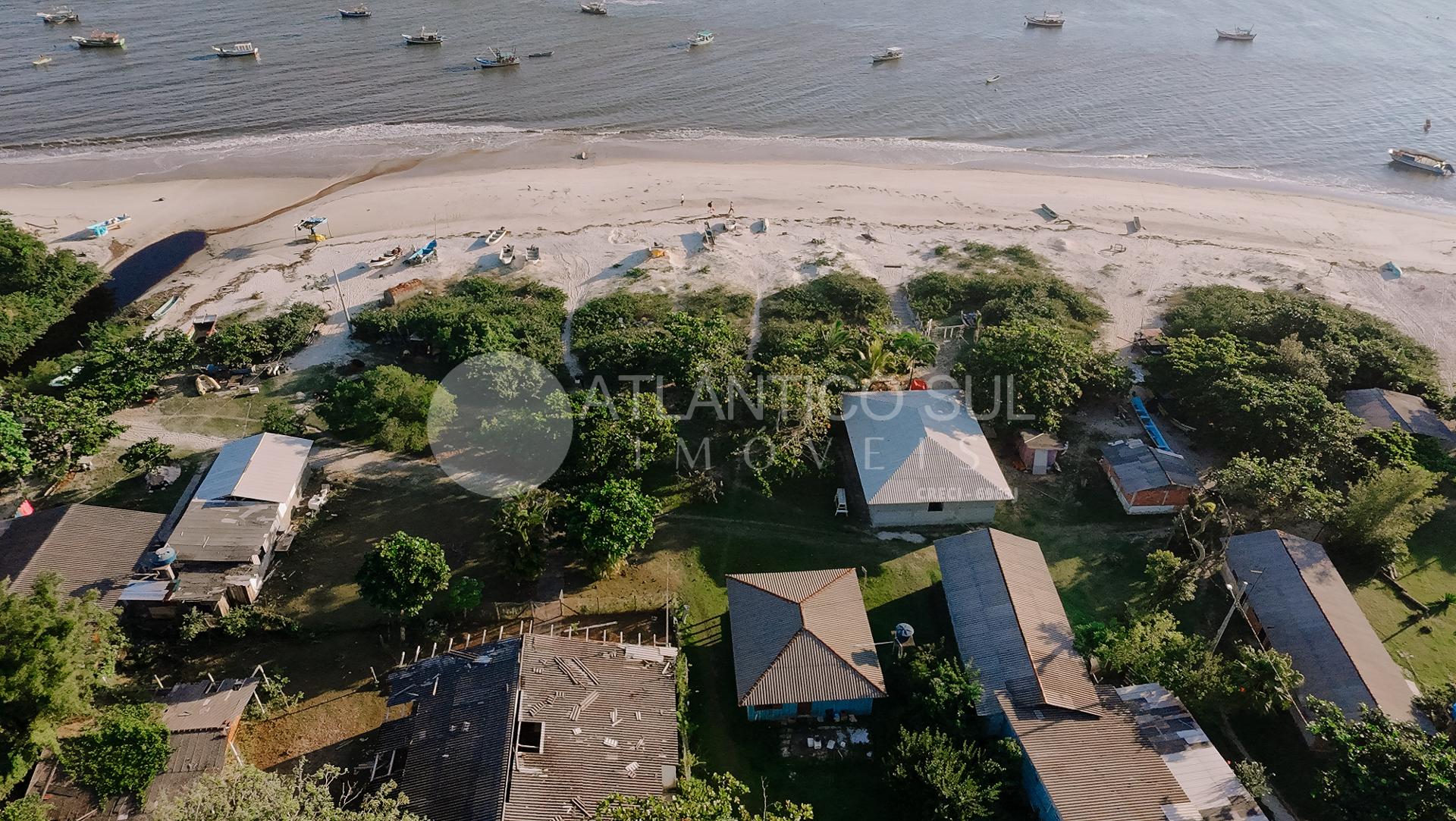 GRANDE ÁREA FRENTE MAR NA ILHA DE SUPERAGUI, GUARAQUECABA - PR