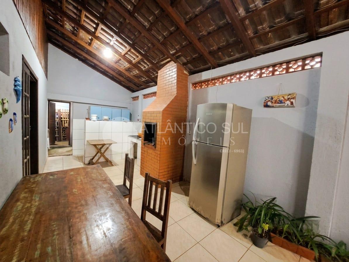 CASA COM 3 QUARTOS E MAIS 2 APARTAMENTOS, IPANEMA, PONTAL DO P...