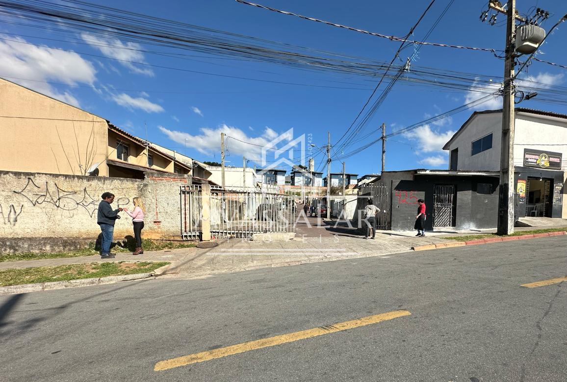 Casa com 2 quartos ? venda dentro de condom?nio no Santa C?ndi...