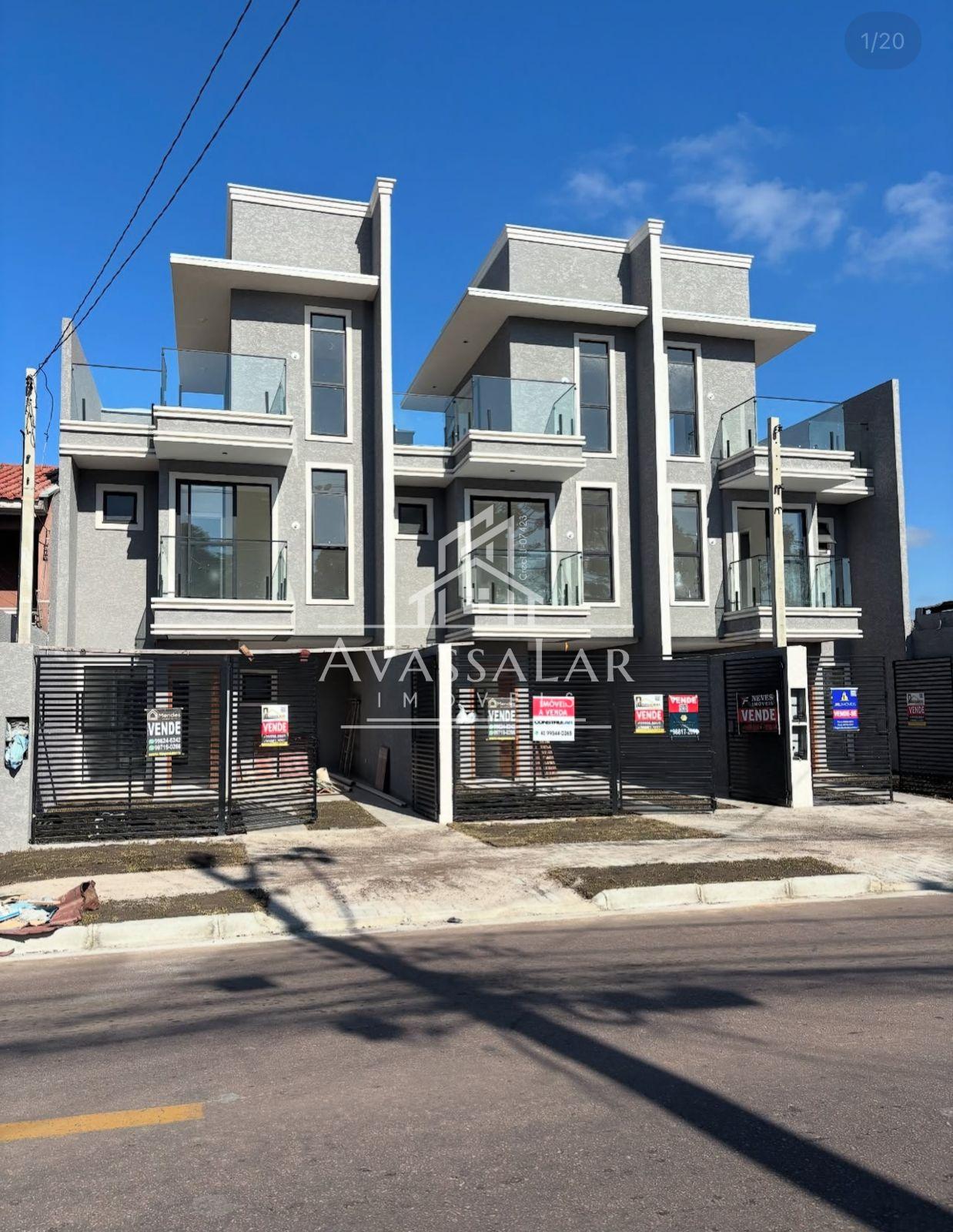 Triplex com 4 quartos, ? venda no bairro Sitio Cercado, Curiti...