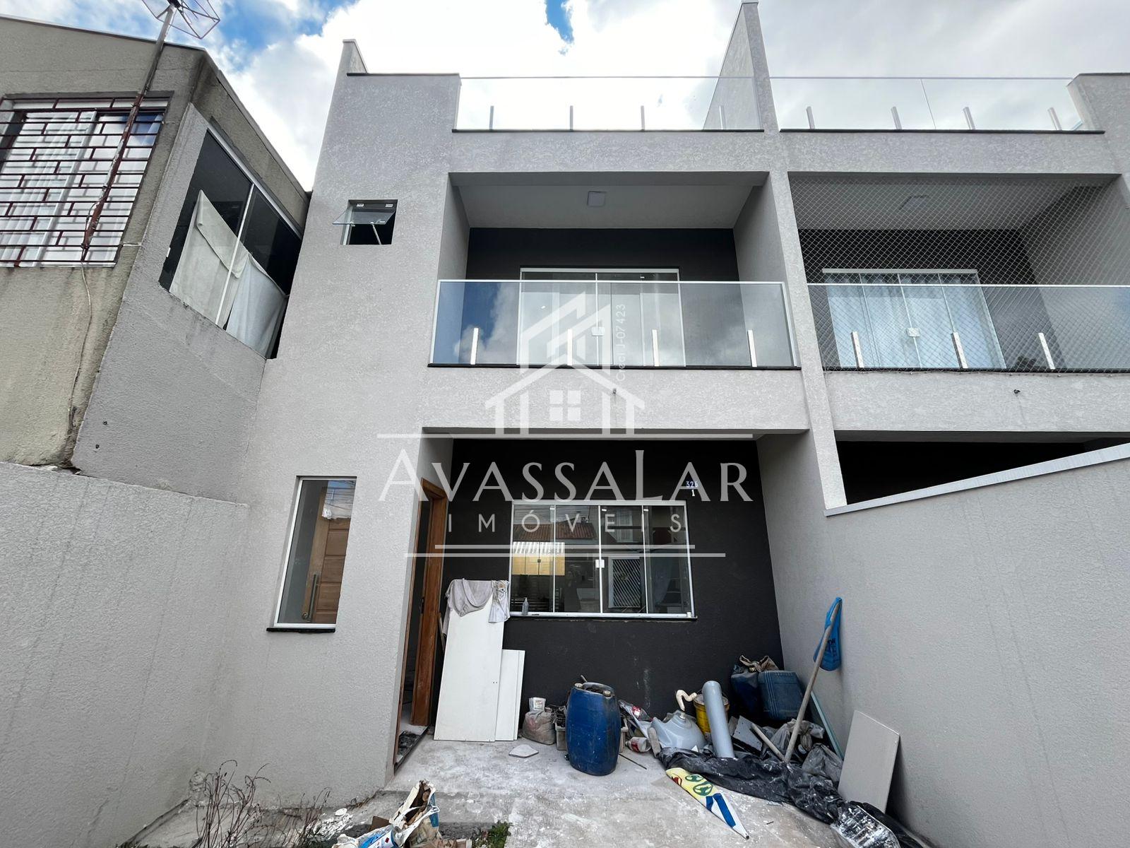 Triplex com terra?o, 3 dormit?rios, no bairro Sitio Cercado, C...