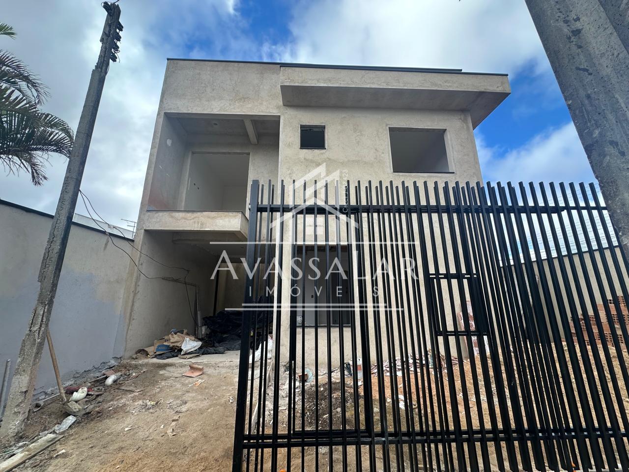 Sobrado de esquina com 3 quartos ? venda, S?tio Cercado, CURIT...