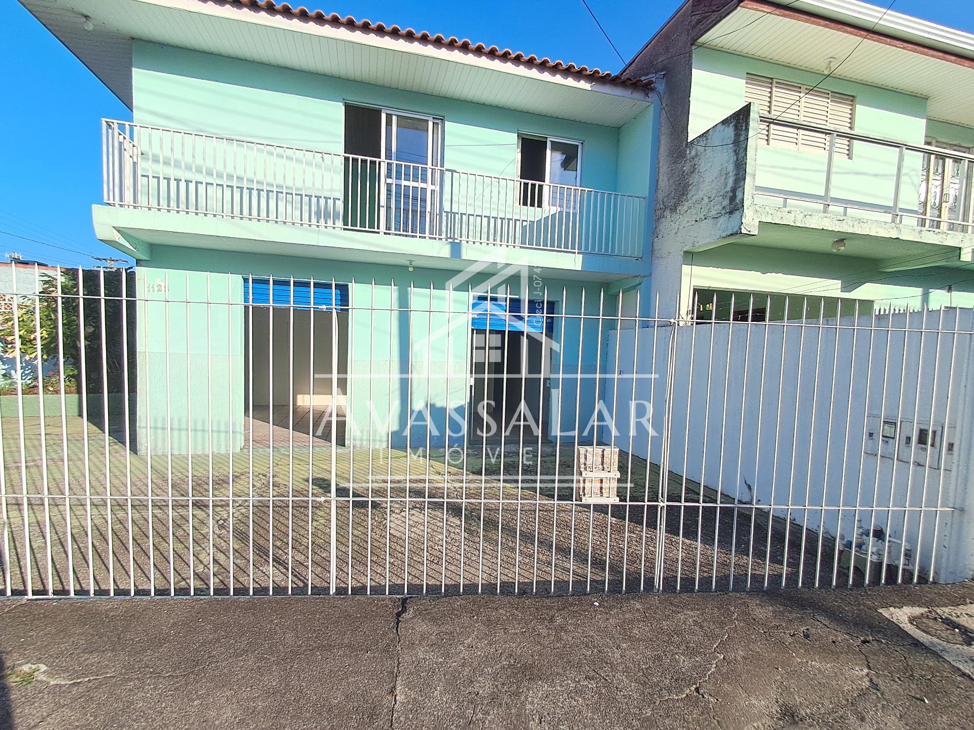 Im?vel T?rreo de 75m  no S?tio Cercado ? Ideal para Uso Comerc...