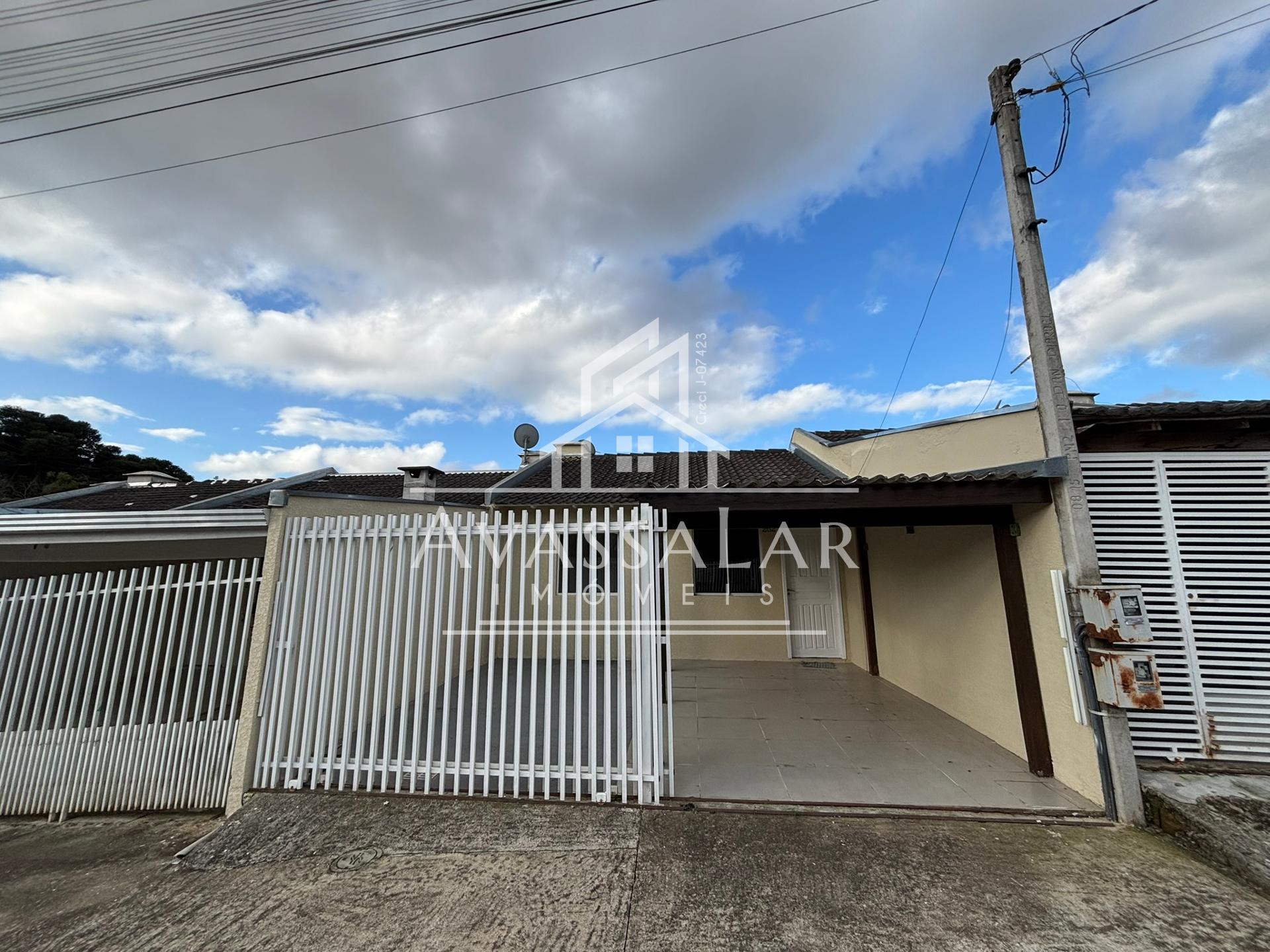 Casa com 2 Quartos em Condom?nio Fechado  ? Churrasqueira e Ga...