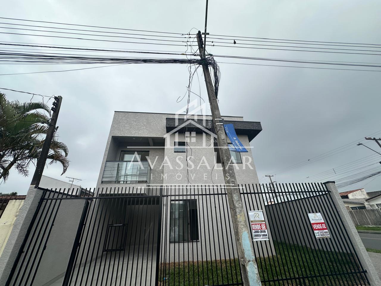 Sobrado de esquina com 3 quartos ? venda, S?tio Cercado, CURIT...