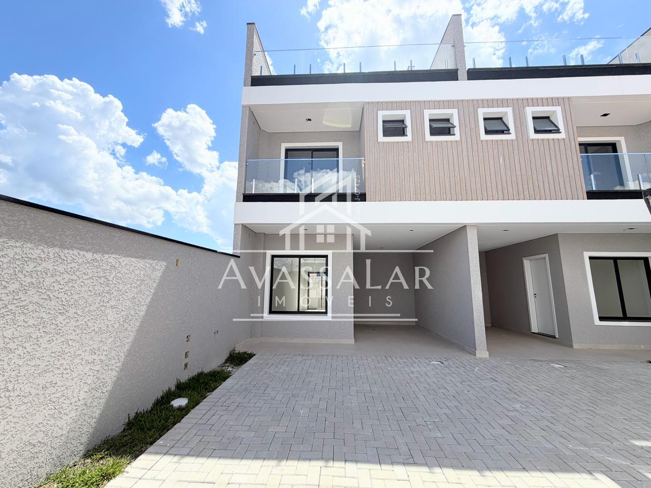 Sobrado ? venda com terra?o, S?tio Cercado, CURITIBA - PR