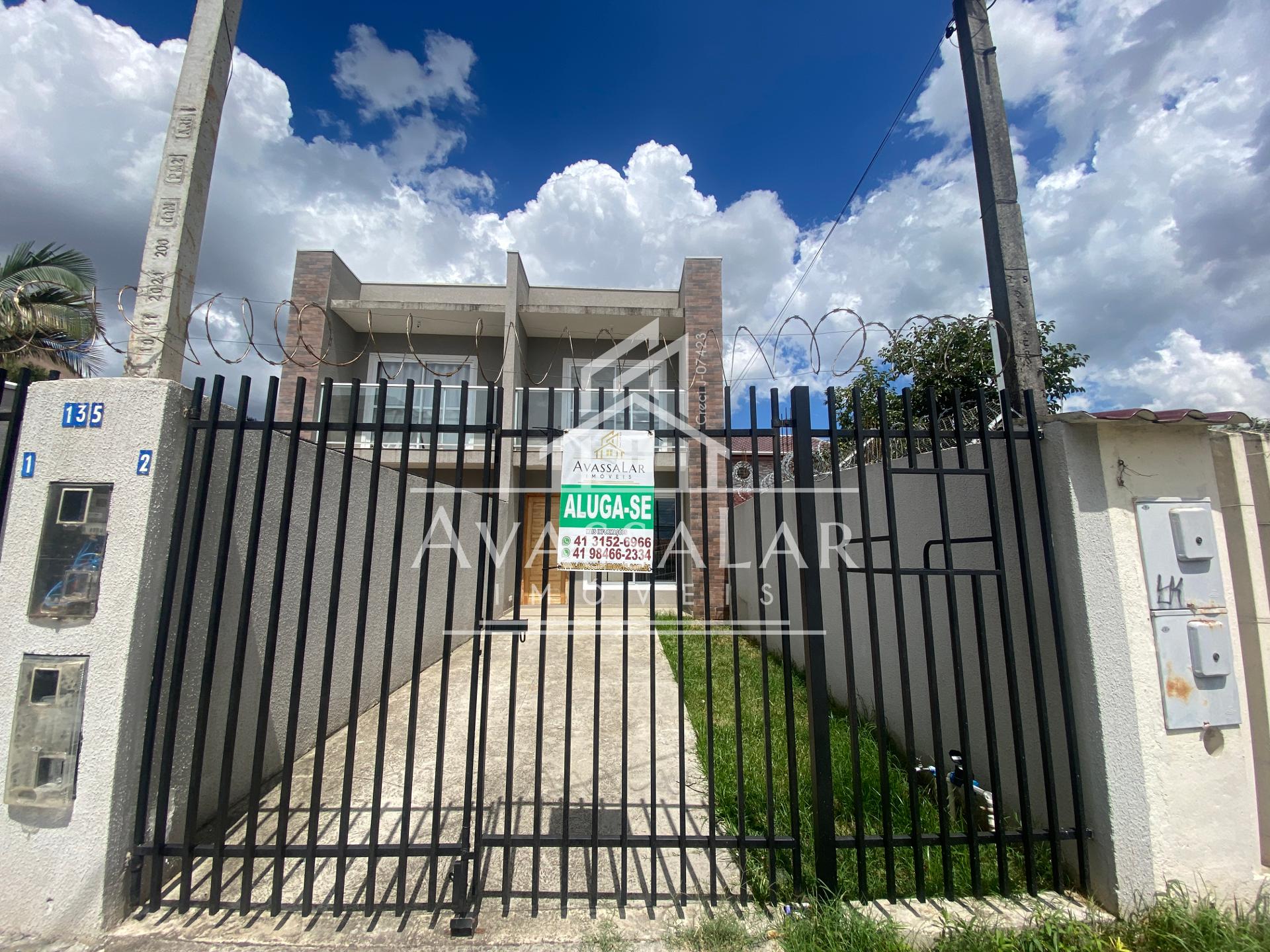 Sobrado para loca??o, Tatuquara, 03 dormit?rios com sacada CUR...