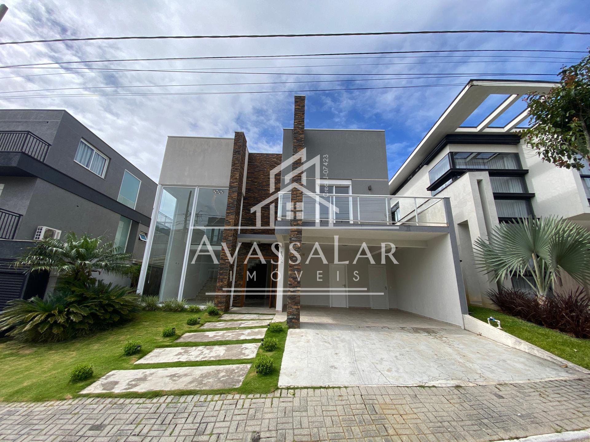 Sobrado de Alto Padr?o para Loca??o no bairro Butiatuvinha, Gr...