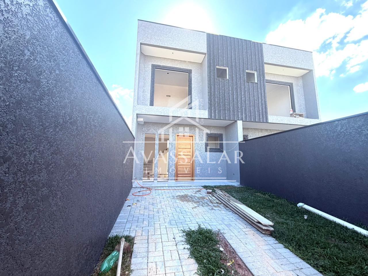 Sobrado ? venda 3 quartos sendo 1 su?te, Pinheirinho, CURITIBA...