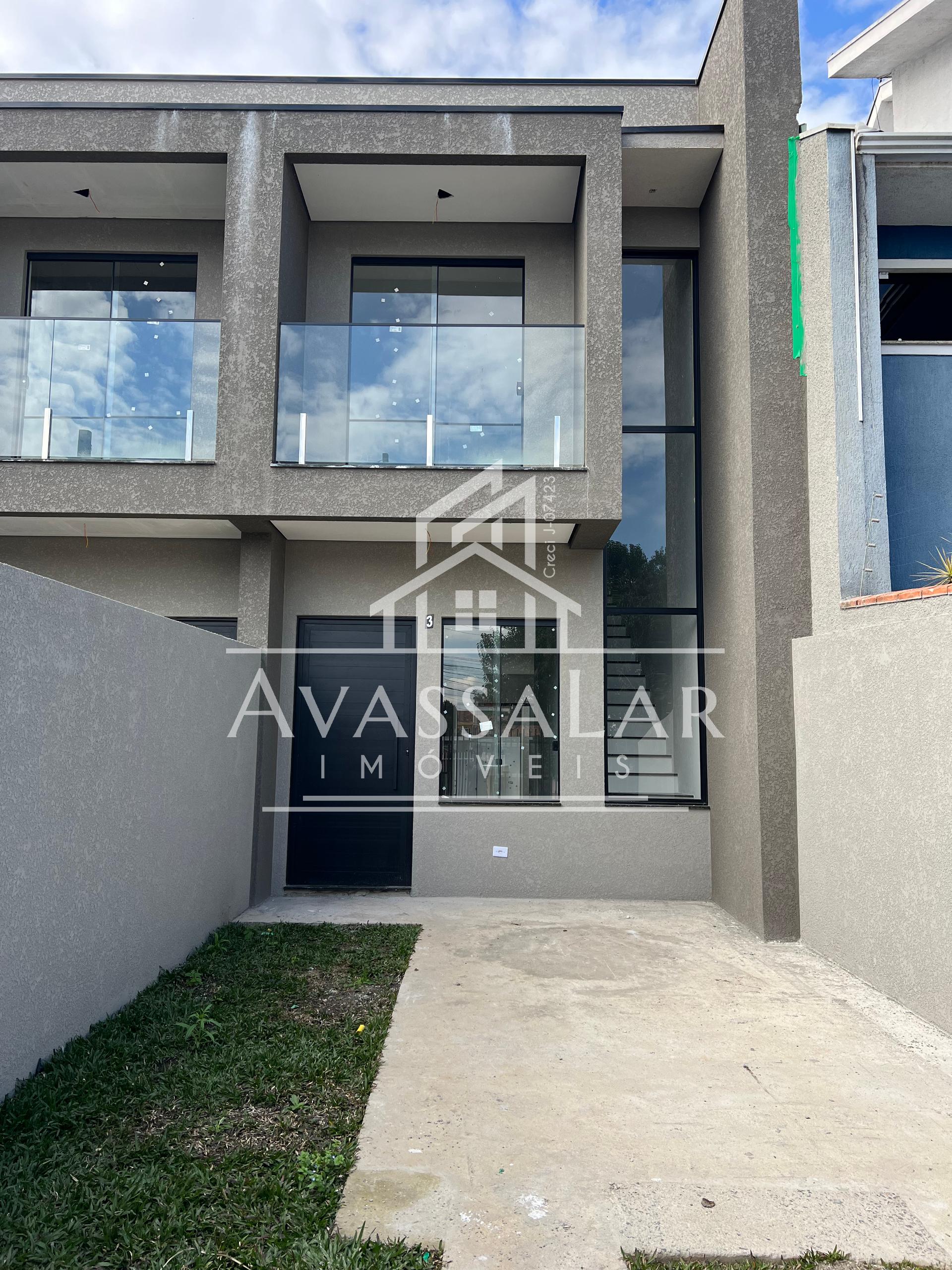 Sobrado com 3 dormit?rios, sendo 1 su?te ? venda no Pinheirinh...