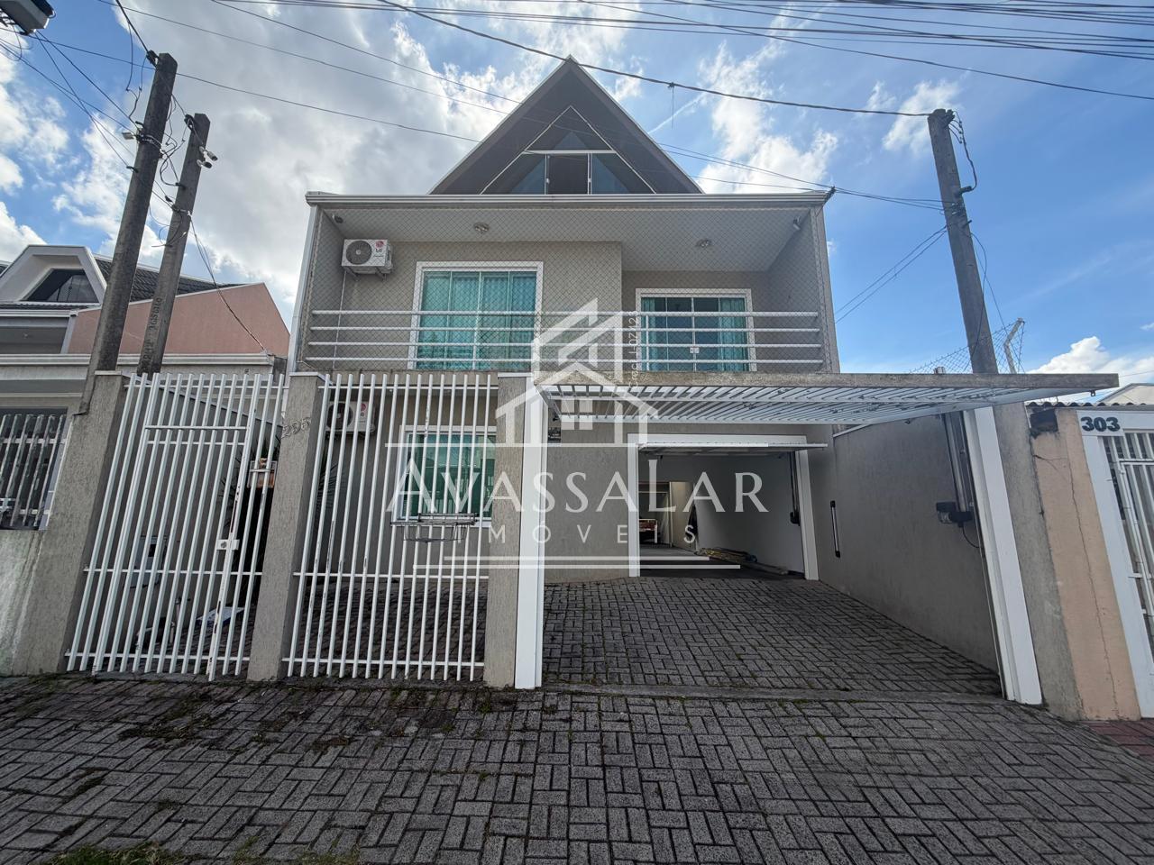 Sobrado triplex com 3 dormit?rios - S?tio Cercado | Curitiba PR