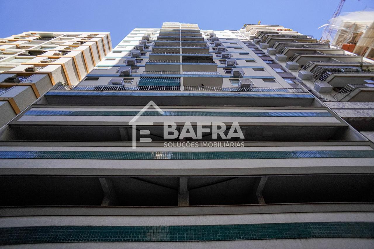 Cobertura à Venda, por R 1.1000,00 em Icaraí, Niterói