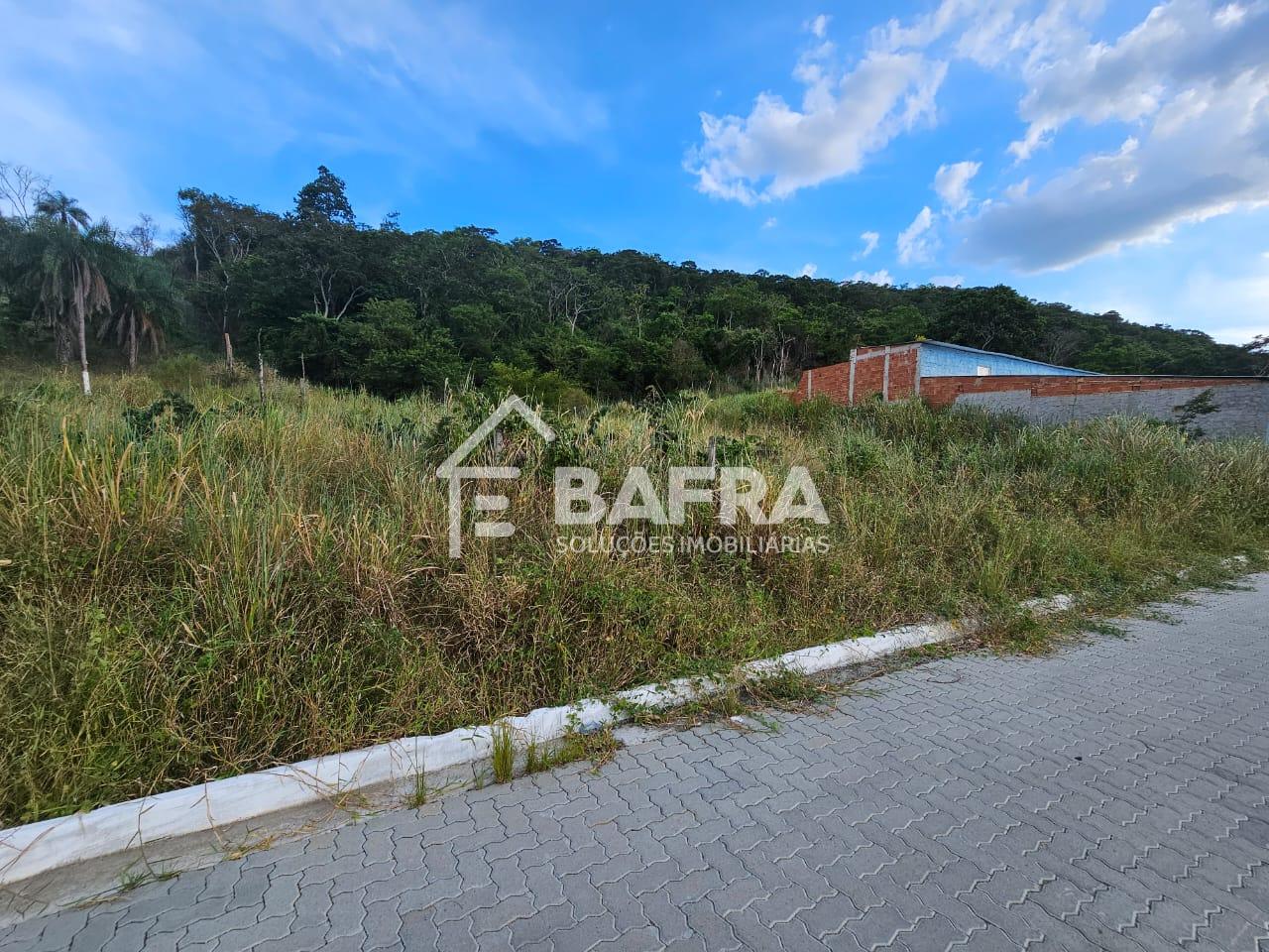 Terreno à venda, por R 200.000,00 em Itaocaia Valley, Maricá.