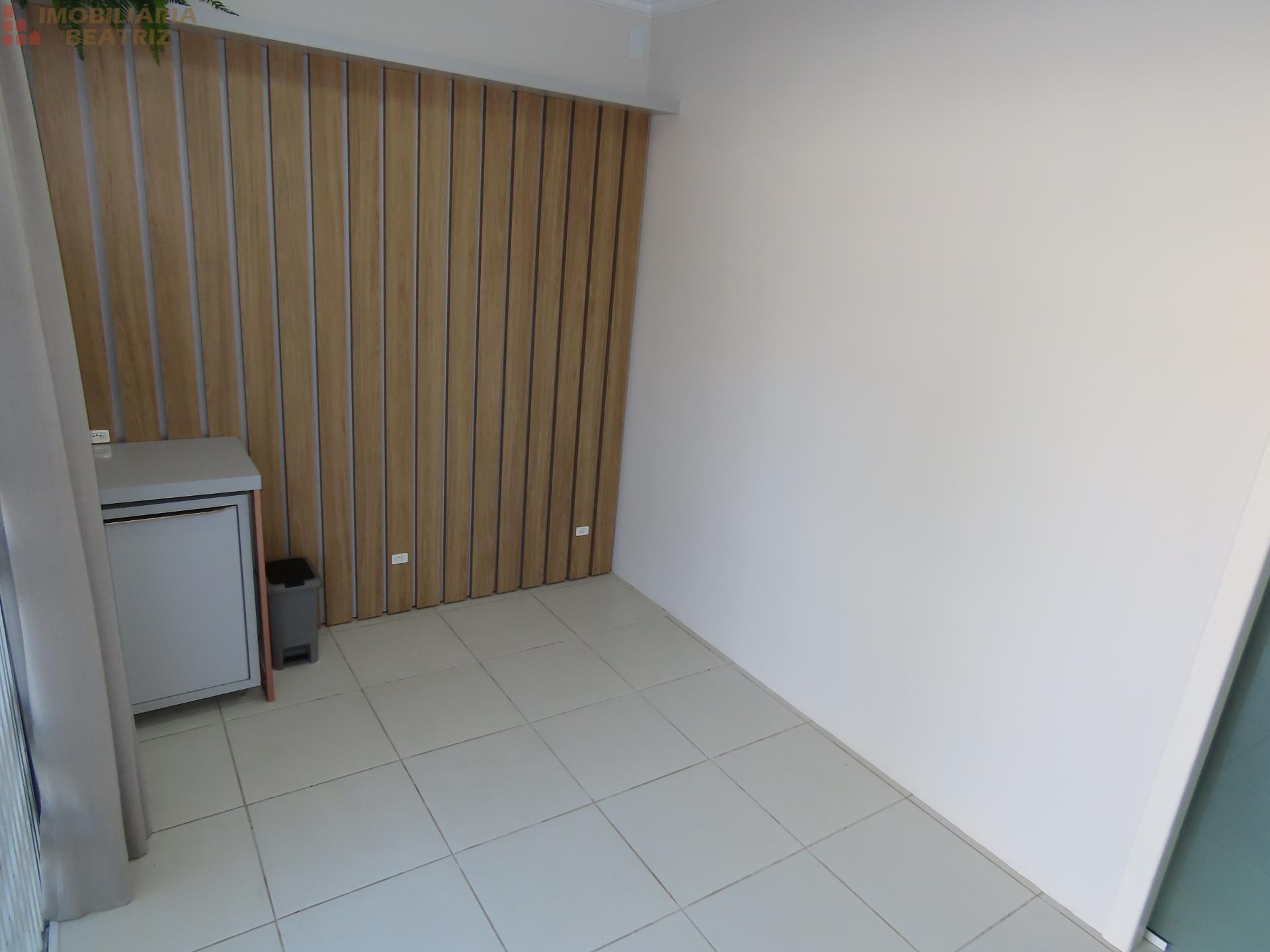 SALA COMERCIAL PARA LOCAÇÃO NO CENTRO DE PENHA SC.