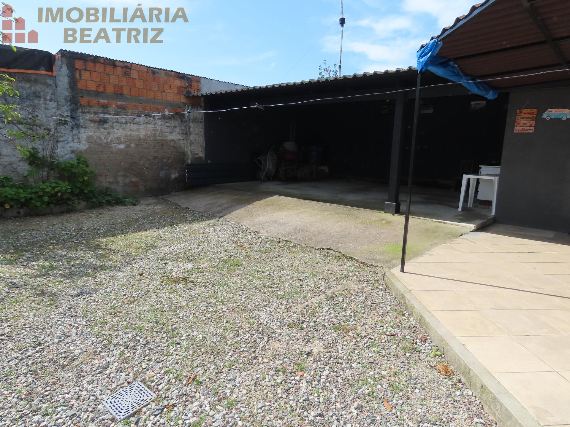 Fundos/rea de lazer