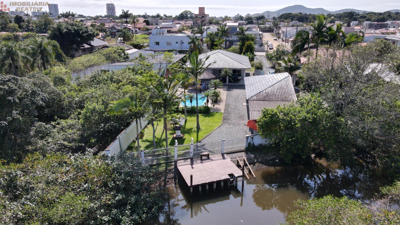 Terreno com rea de 1.434 metros quadrados a venda em Penha SC.