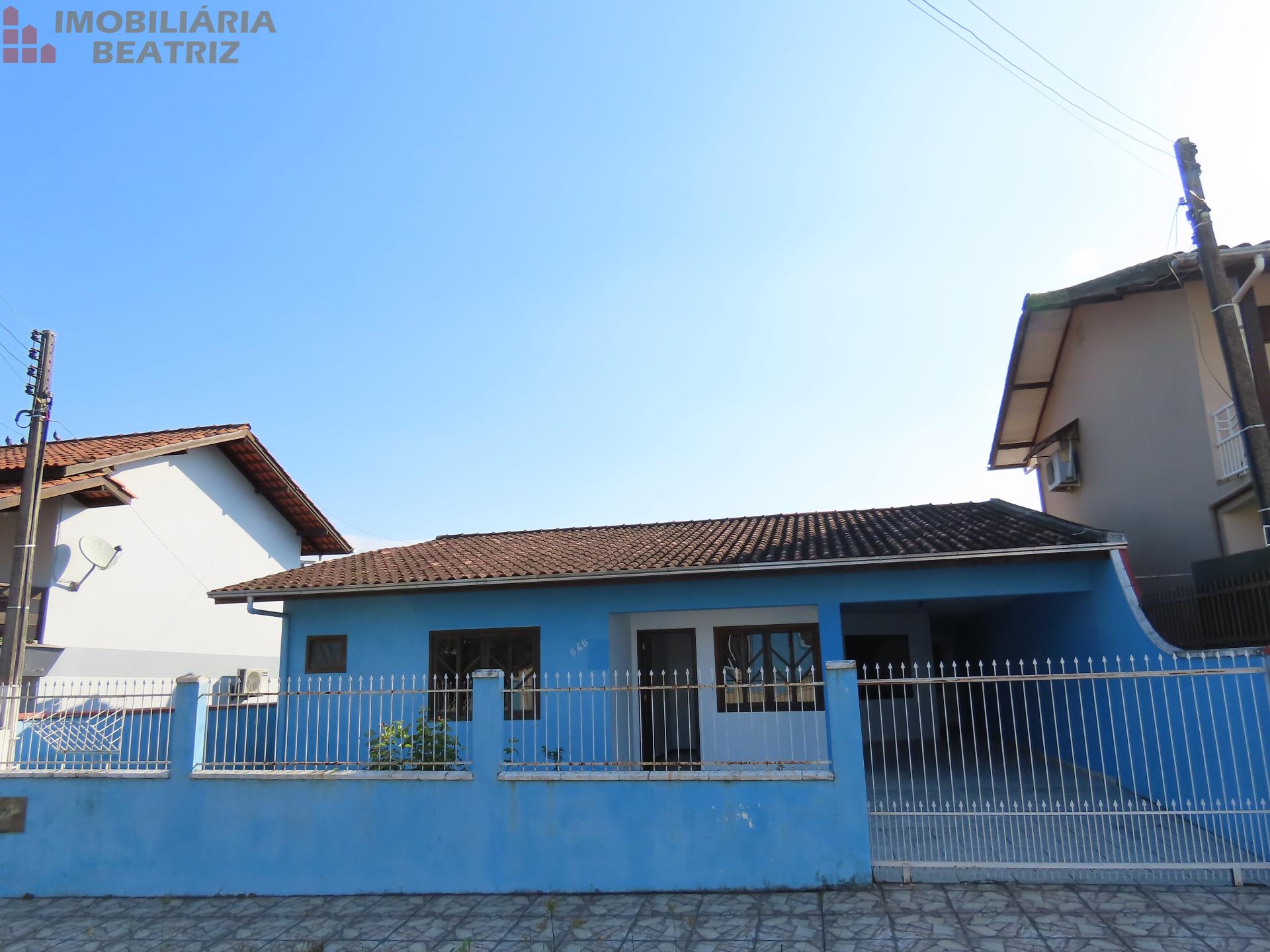 Casa com 3 dormitórios para locação, ARMAÇÃO, PENHA - SC