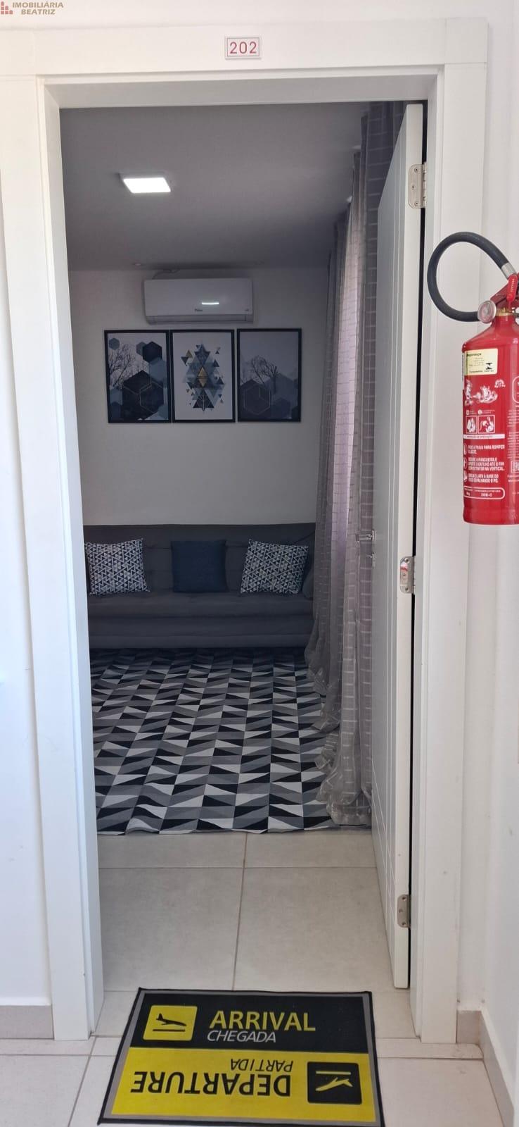 UM APARTAMENTO MOBILIADO, BAIRRO NOSSA SENHORA DA PAZ, BALNEAR...