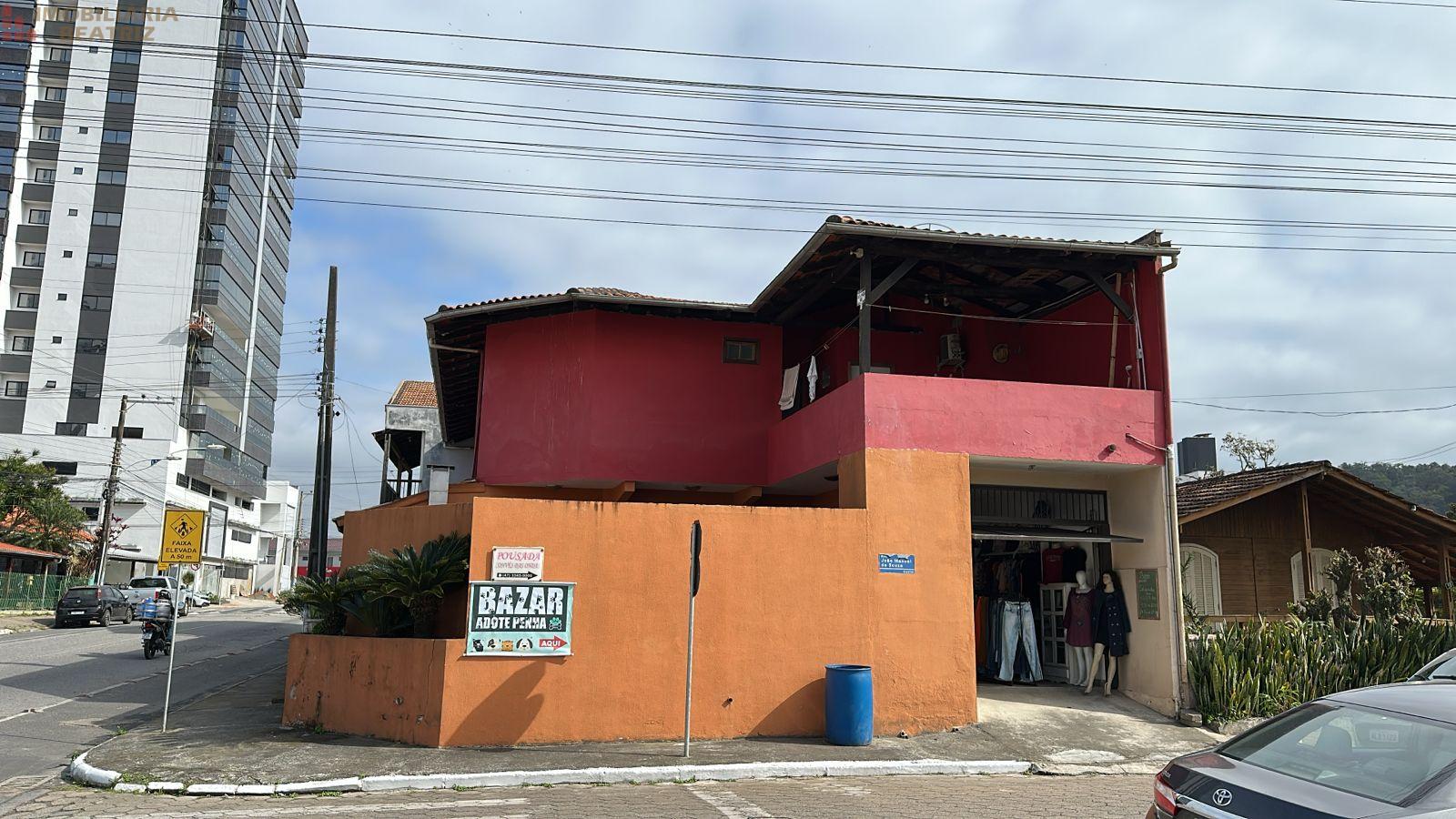 SOBRADO CENTRO DE PENHA - SC.