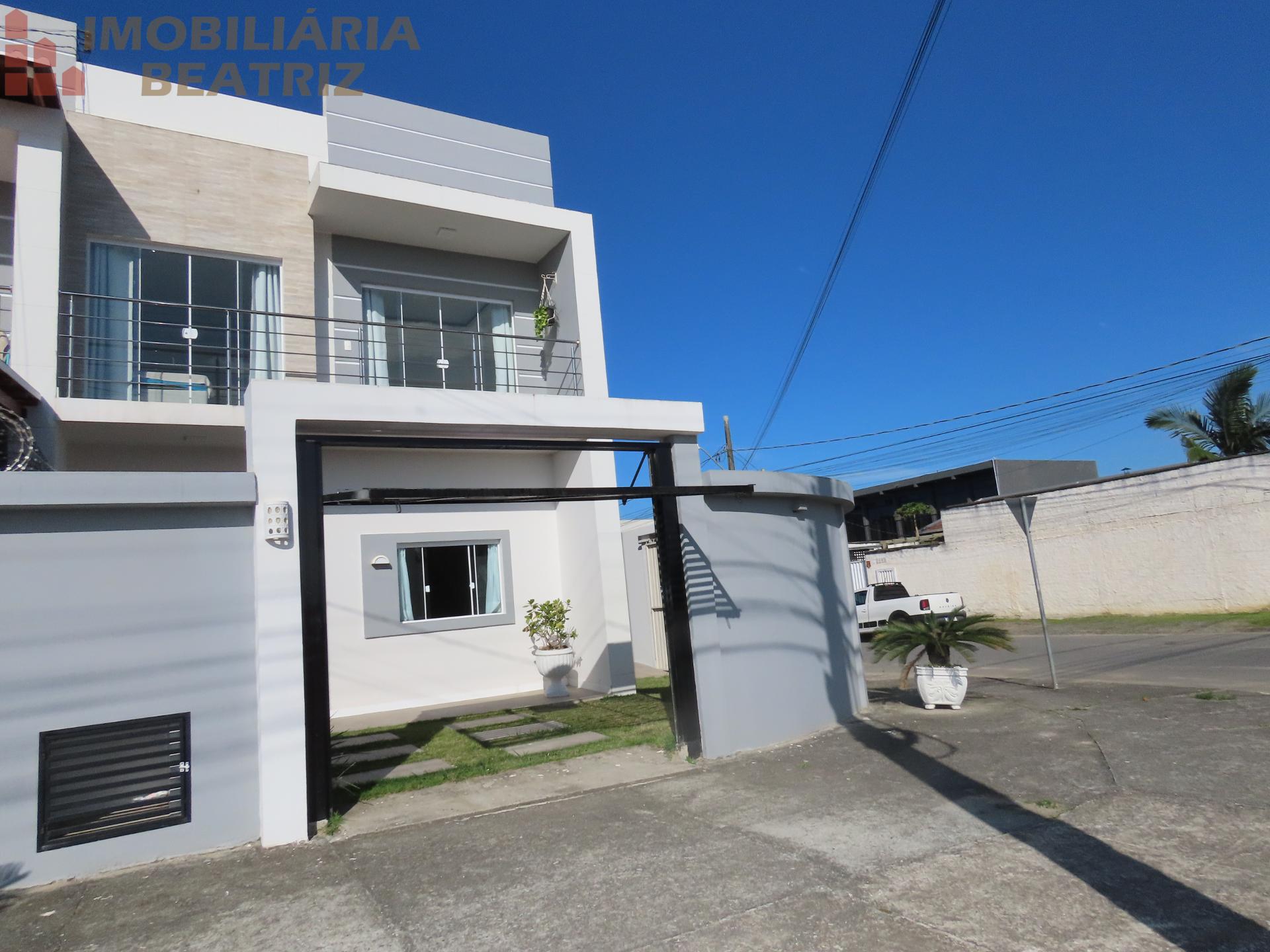 SOBRADO A VENDA NO CENTRO DE PENHA - SC