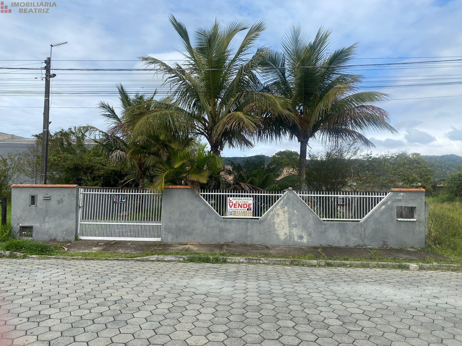 CASA À VENDA NO CENTRO DE PENHA SC