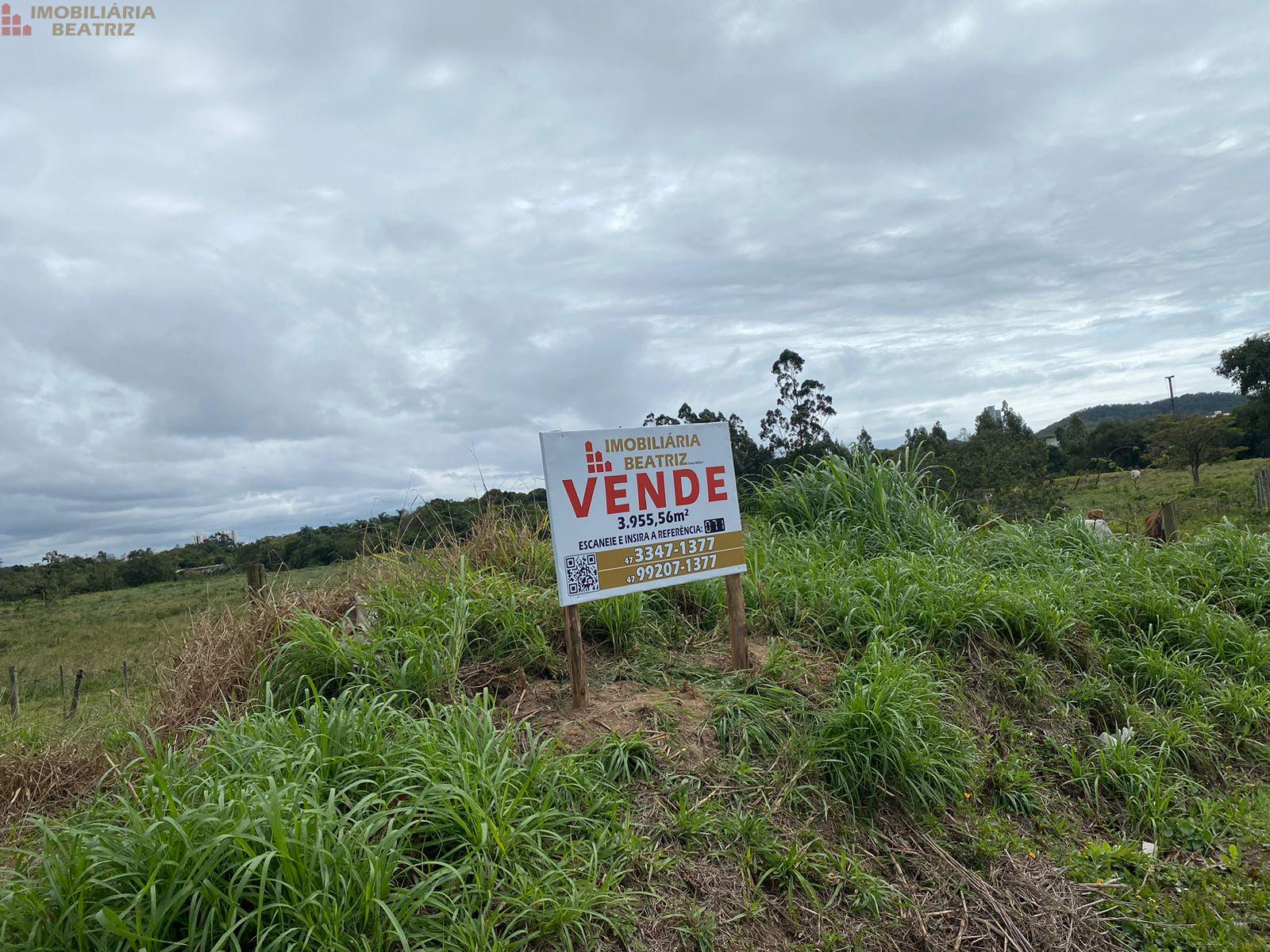 ÁREA A VENDA EM PENHA - SC.