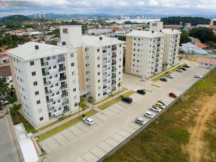 APARTAMENTO A VENDA NO CENTRO DE PENHA SC