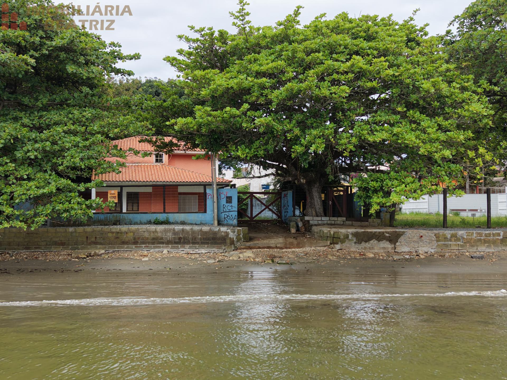 CASA A VENDA NA PRAIA DO CASCALHO, PENHA - SC.