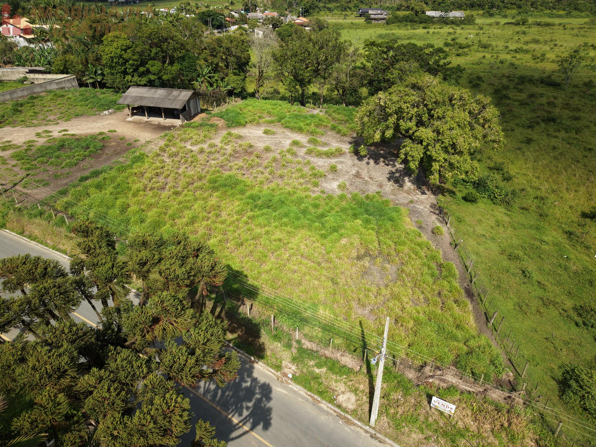 ÁREA A VENDA EM PENHA - SC.