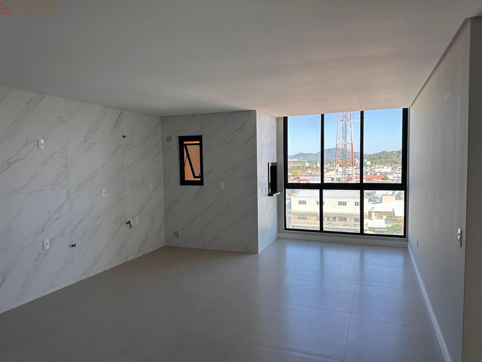 Apartamento à venda, CENTRO, BALNEARIO PICARRAS - SC