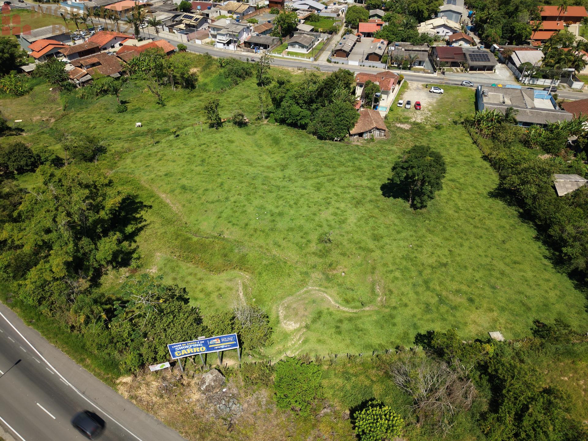TERRENO PARA VENDA PROXIMO AO BETO CARRERO