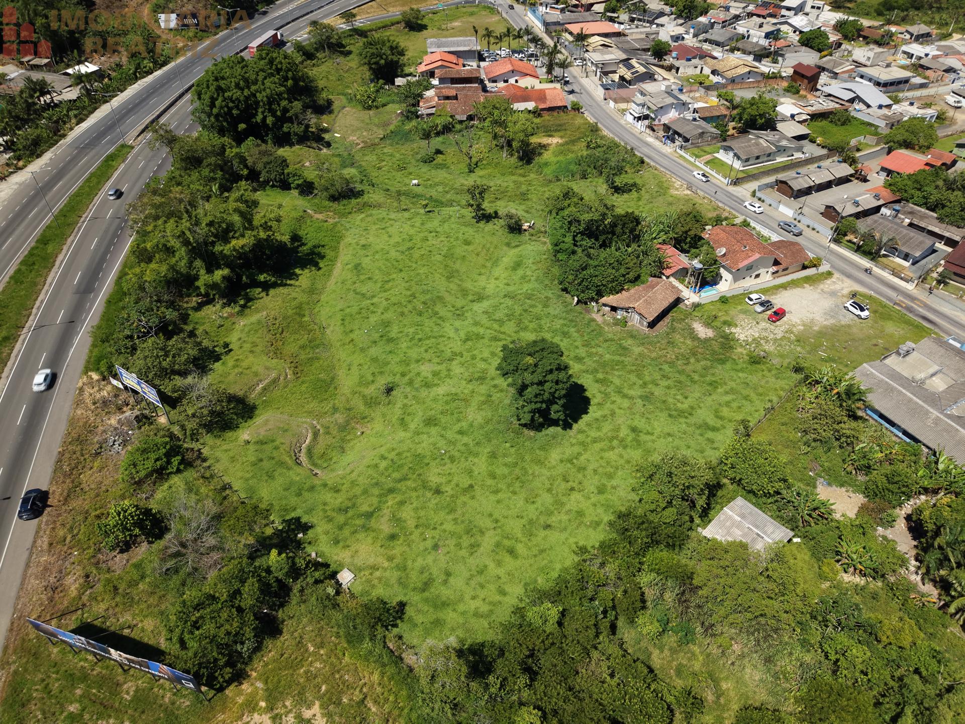 TERRENO PARA VENDA PROXIMO AO BETO CARRERO