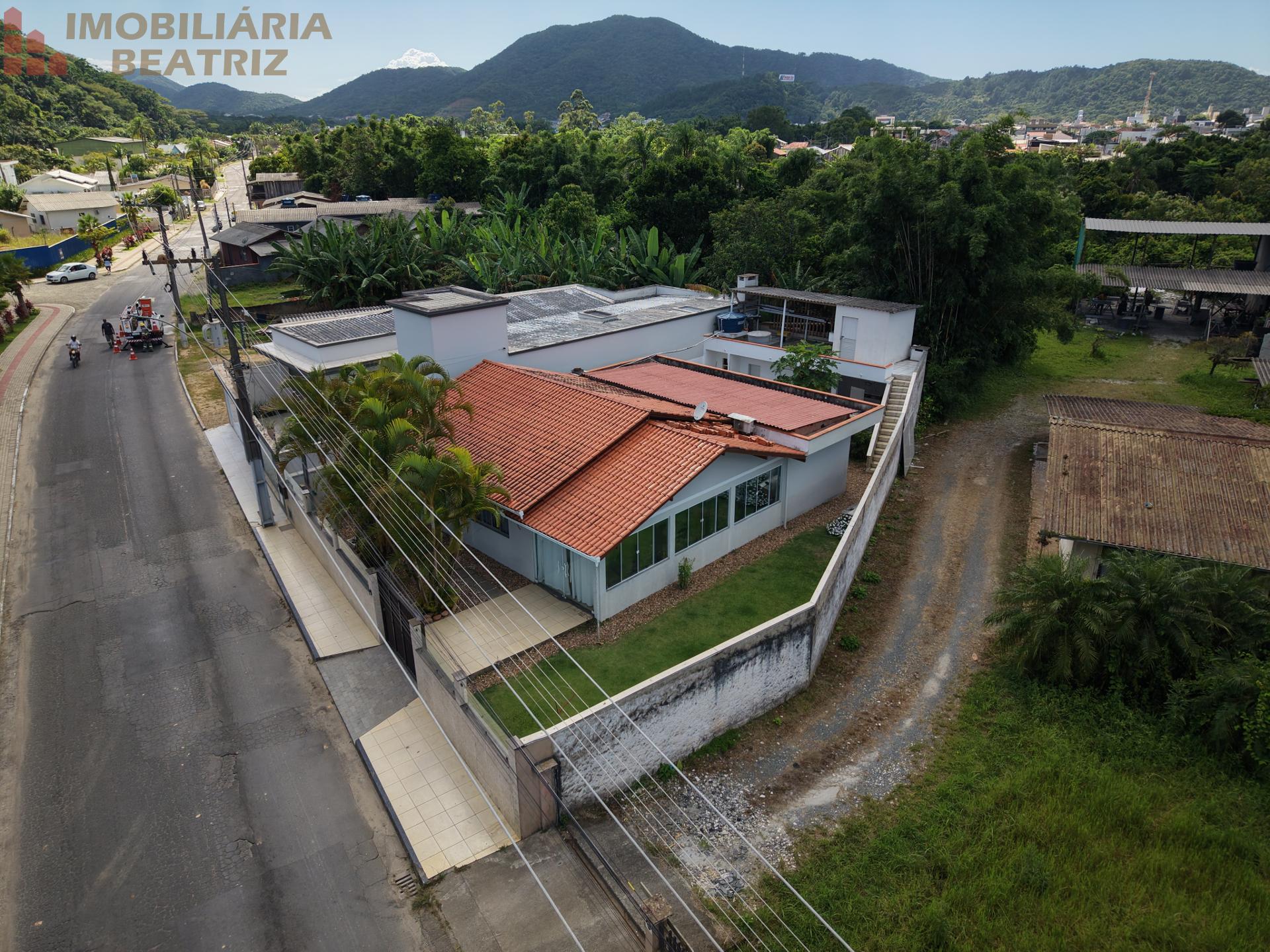 CASA EM ALVENARIA A VENDA NO GRAVATÁ DE PENHA