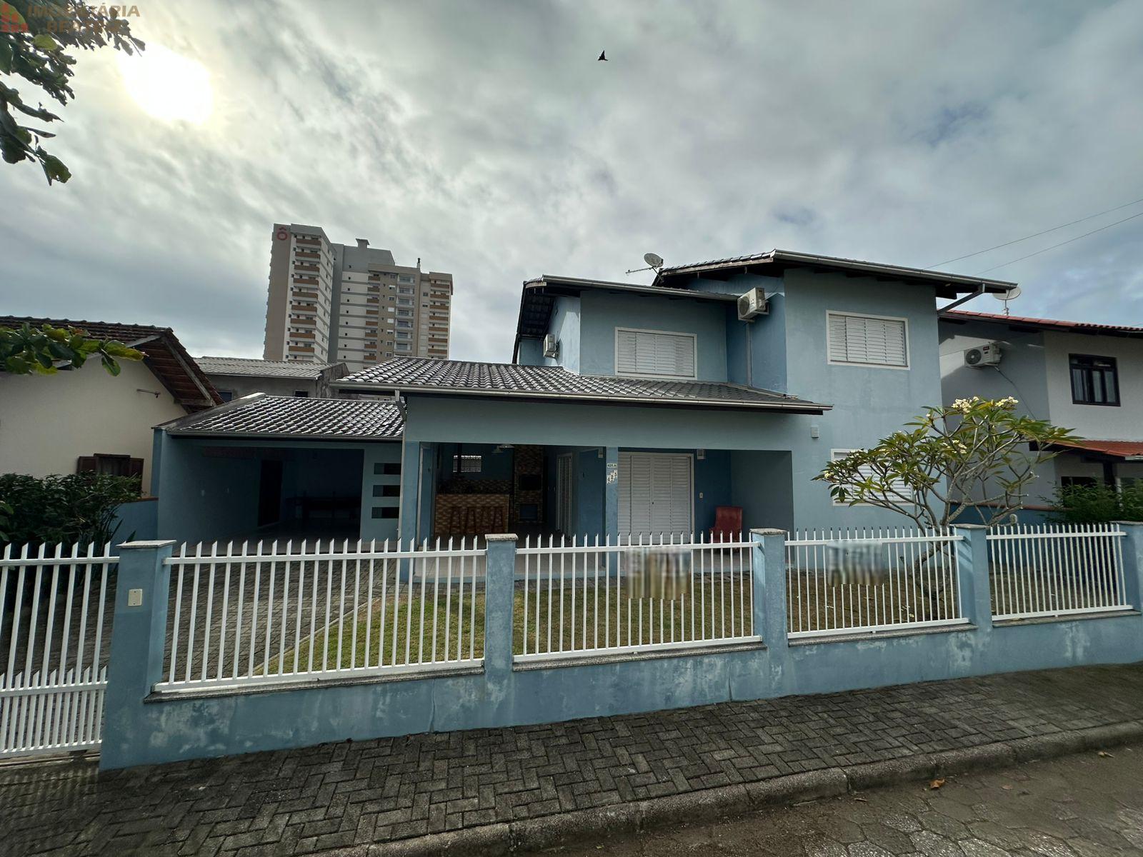 Sobrado para locação, ARMAÇÃO, PENHA - SC