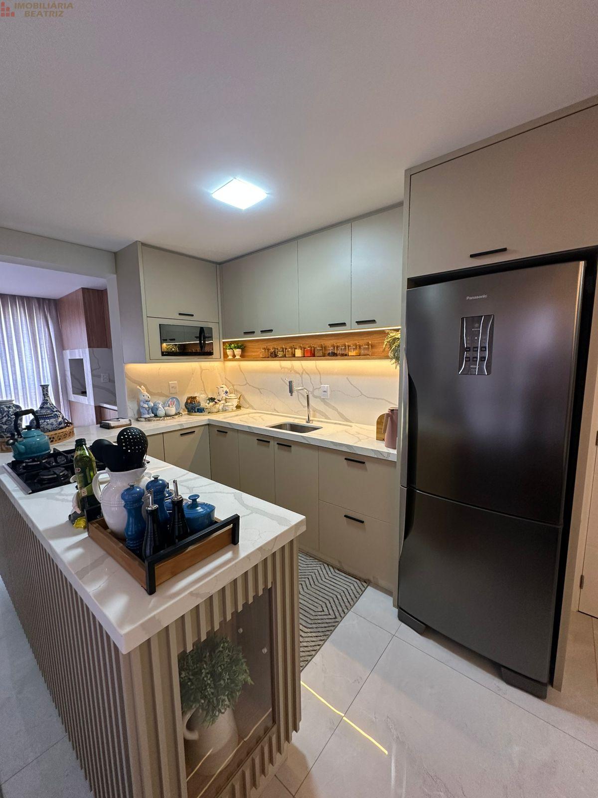 Apartamento à venda, CENTRO, BALNEARIO PICARRAS - SC