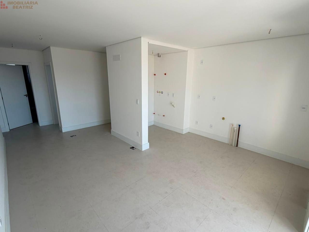 Apartamento no Edificio Bersi Home Club, Centro - Penha