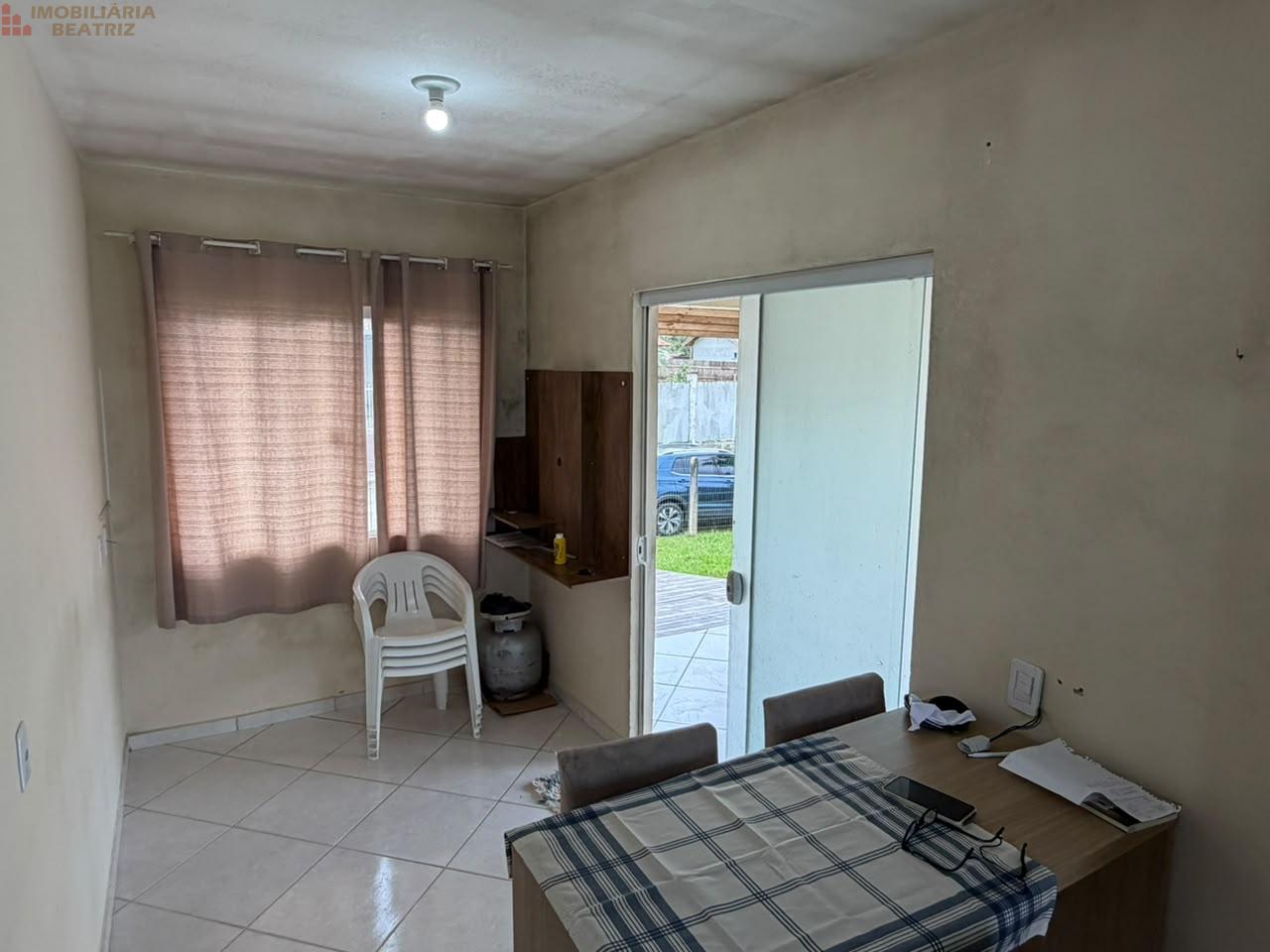 Terreno com área de 1.226,78 m², com casa de 74,00 m² em PenhaSC