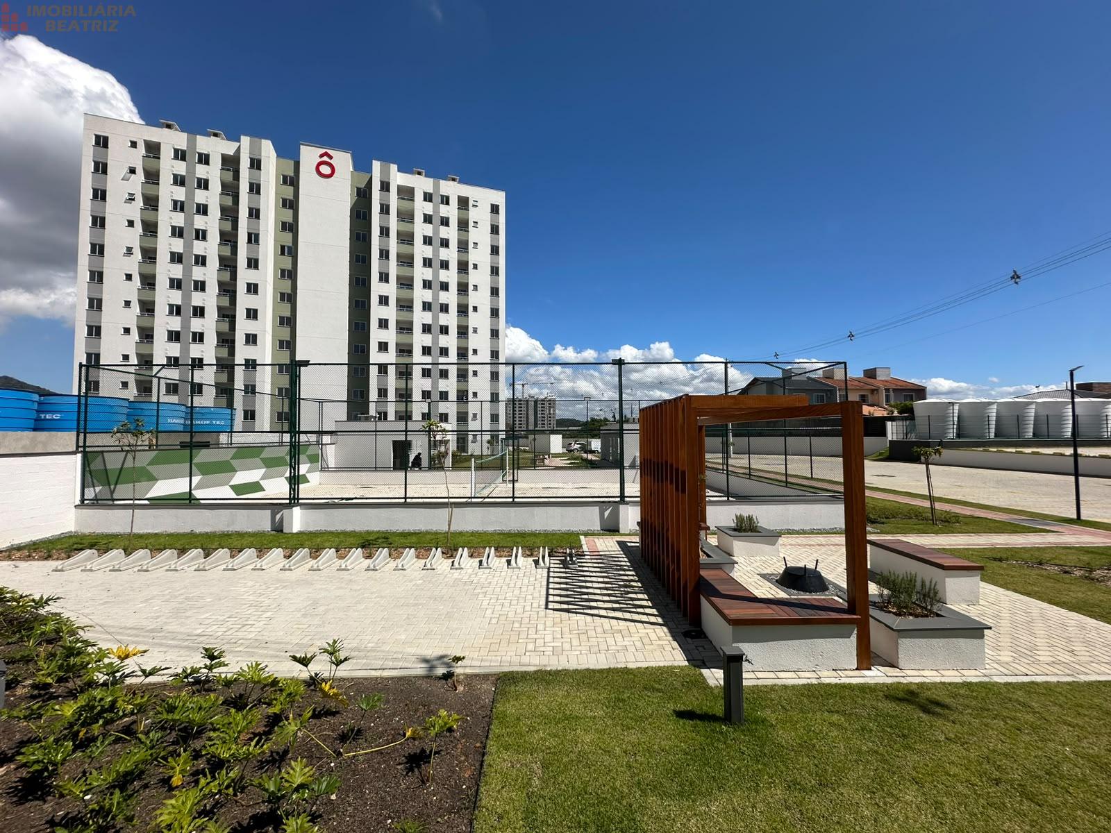 Apartamento no Residencial Verde Mar Beach Club no Centro de P...