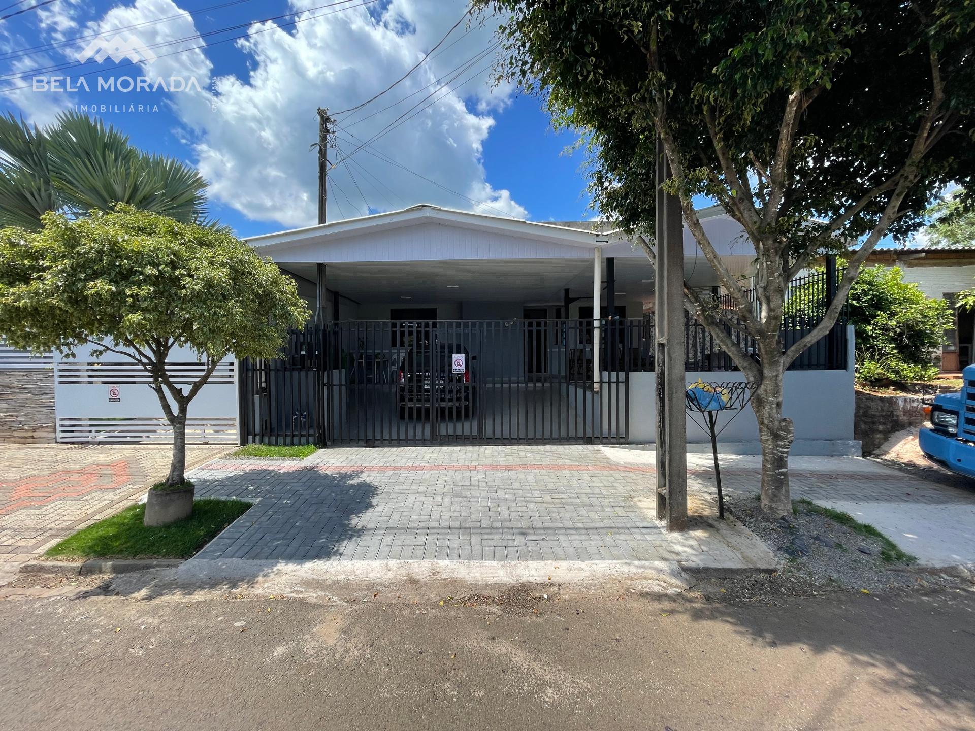 CASA A VENDA NO BAIRRO ALVORADA - PATO BRANCO - 03 QUARTOS