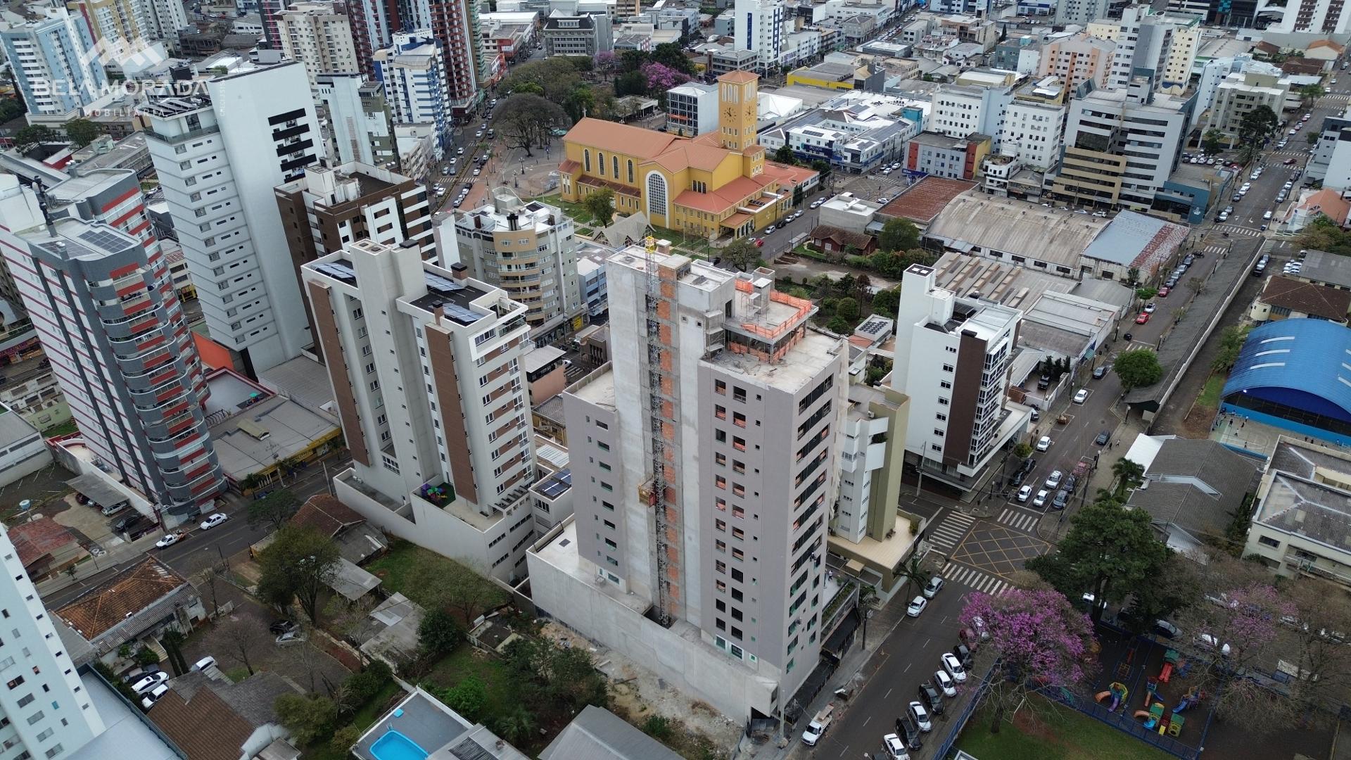 APARTAMENTO NA PLANTA NO EDIFICIO CHARDONNAY - EM FRENTE AO CO...