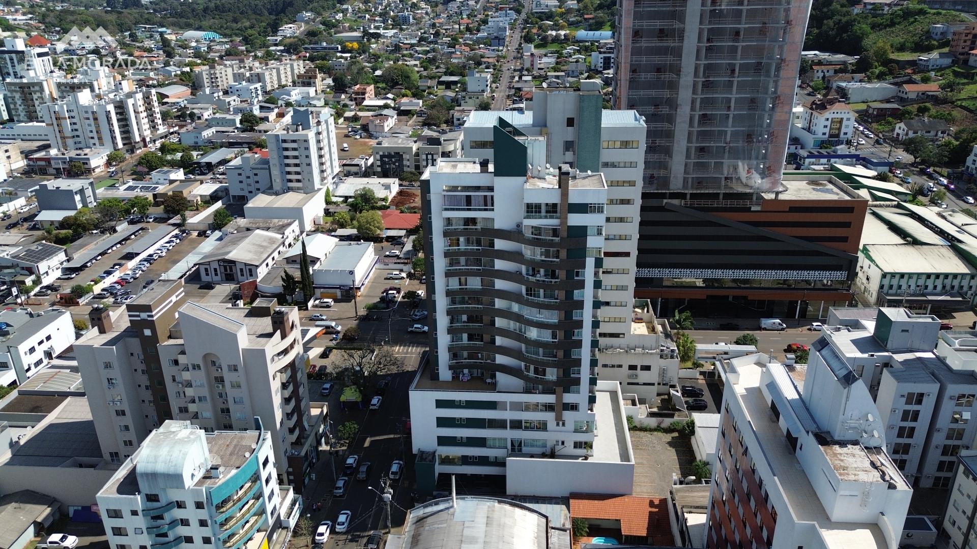 APARTAMENTO A VENDA COM 01 SUITE E 02 QUARTOS NO CENTRO DE PAT...