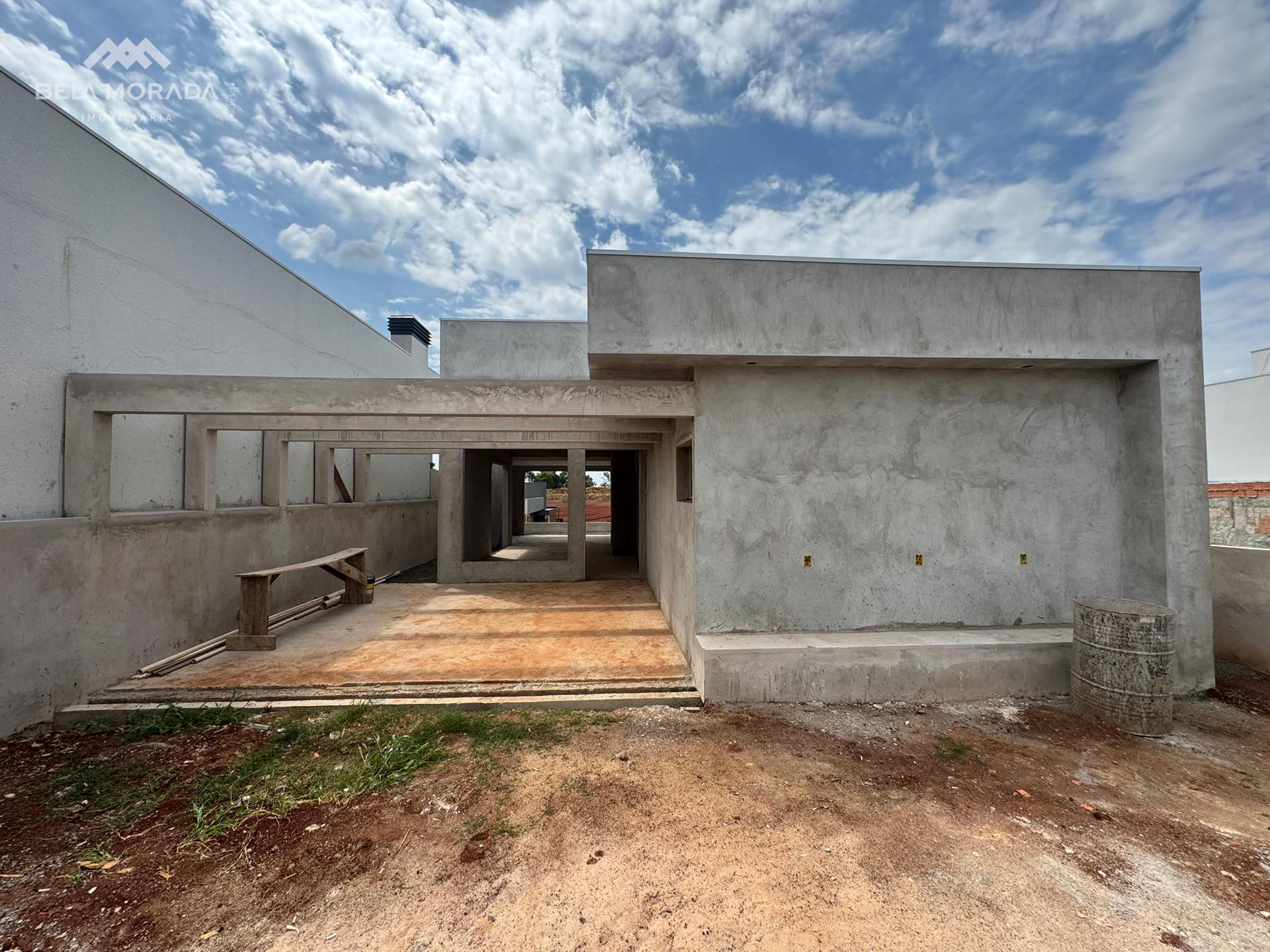 CASA NA PLANTA A VENDA NO BAIRRO AEROPORTO COM 01 SUITE E 02 Q...