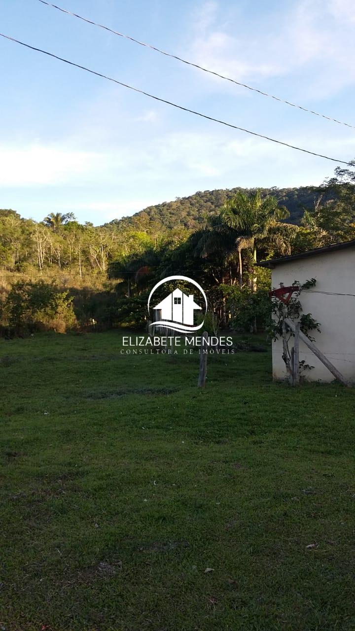 Sítio à venda com 3 quartos, 700m² - Foto 2