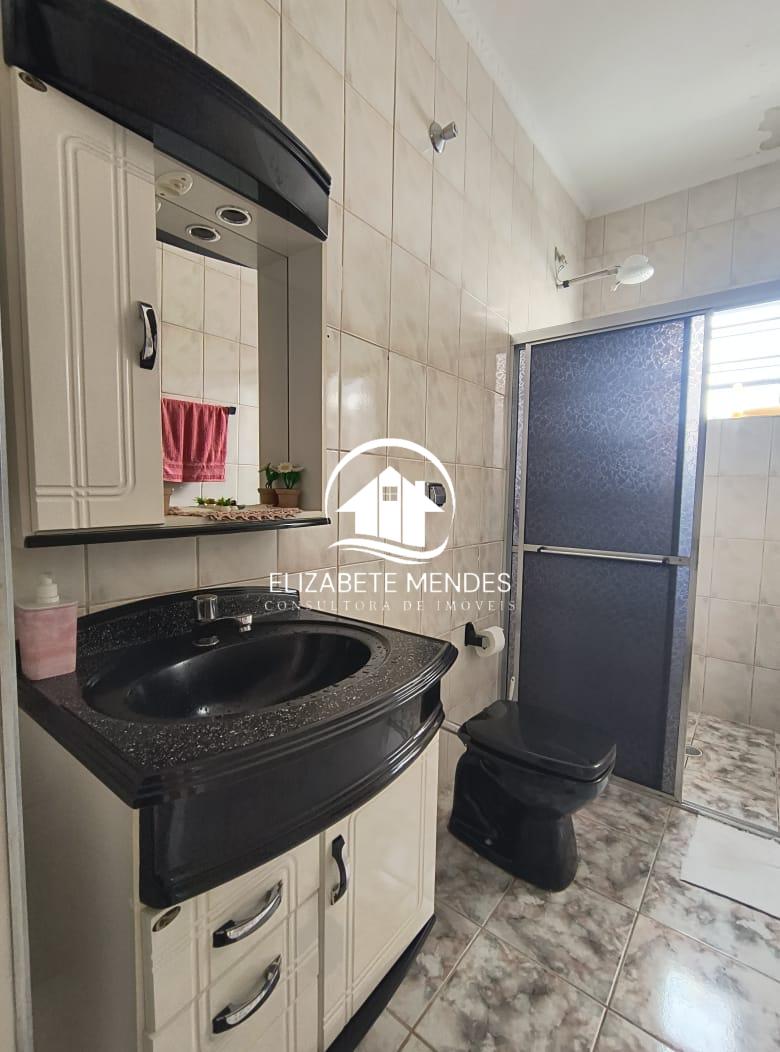 Casa à venda com 3 quartos, 241m² - Foto 11