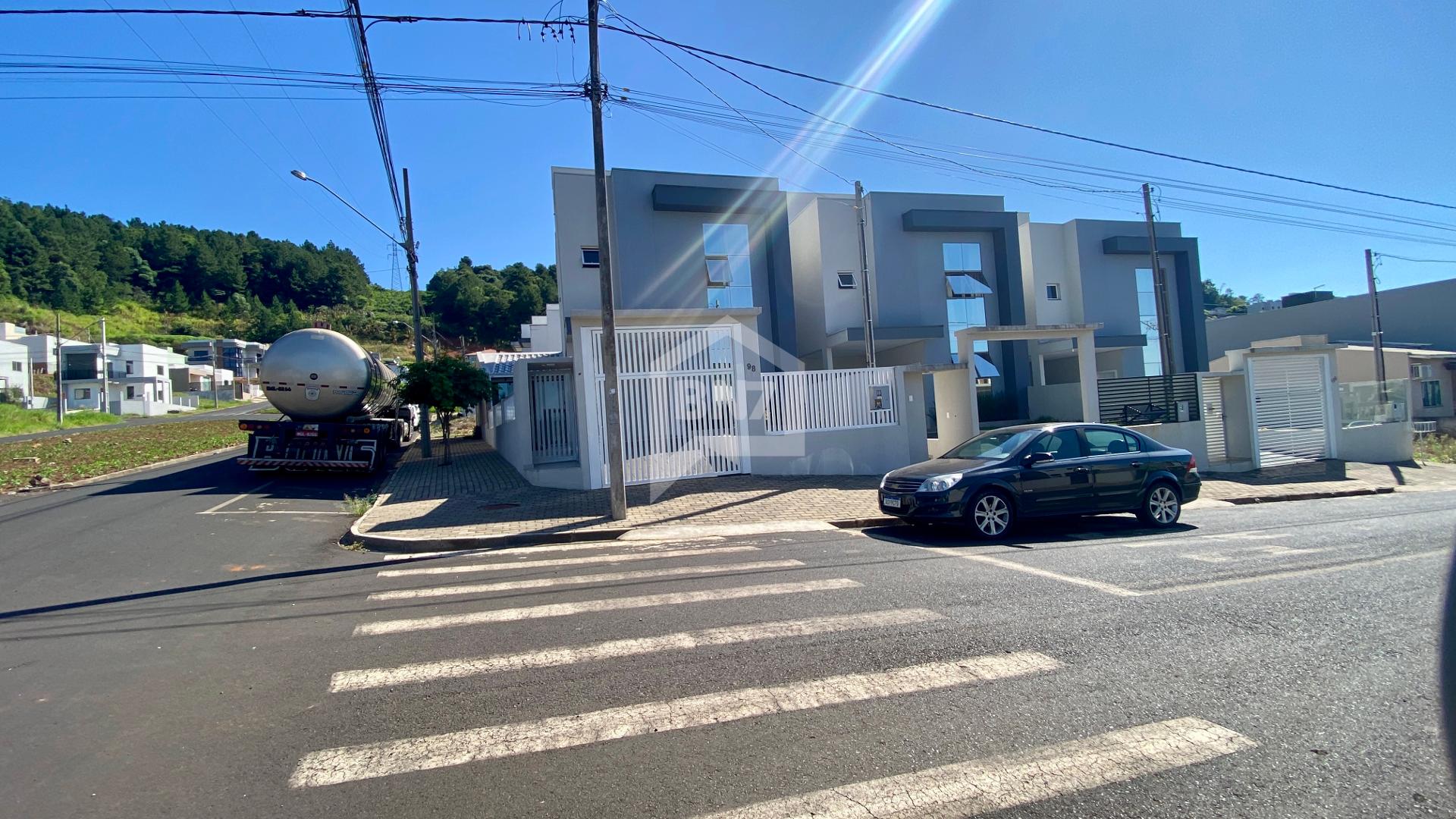 Sobrado de Esquina ? Venda no Bairro Sadia ? Loteamento DeSordi