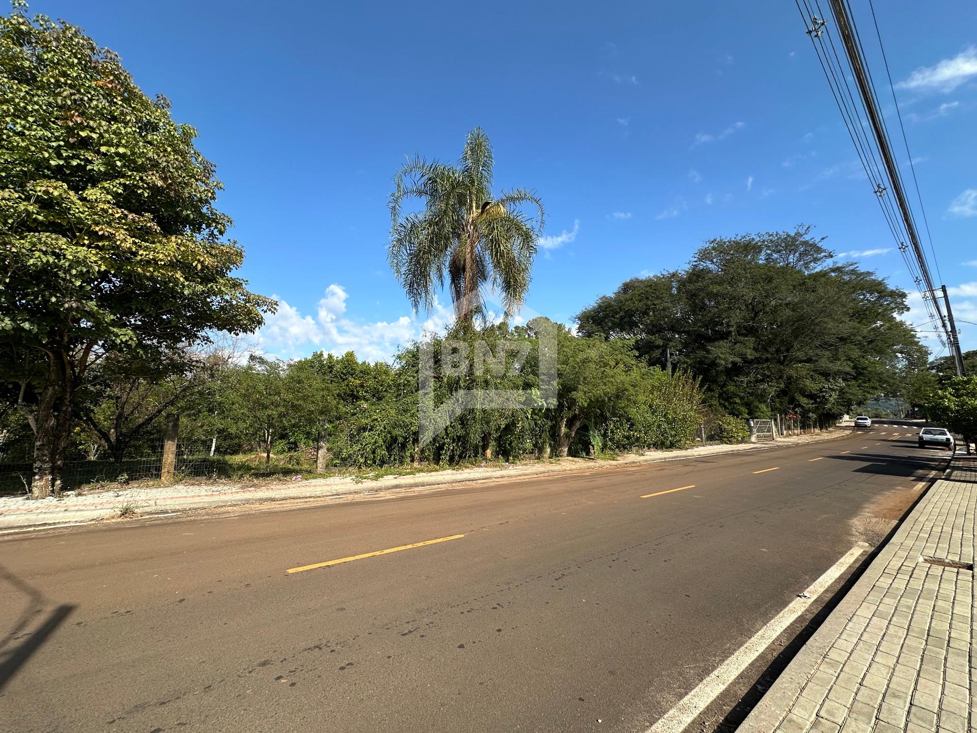 Terreno à venda com 5.699,21m  no Bairro Raffer  Francisco Be...