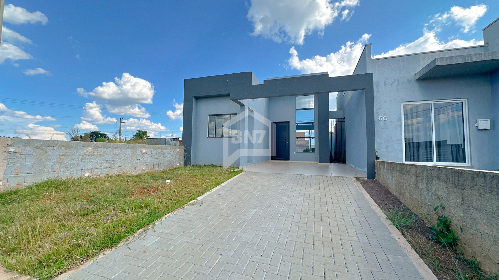 Casa com suíte e 2 quartos no Monte Sinai - Pé-direito elevado...