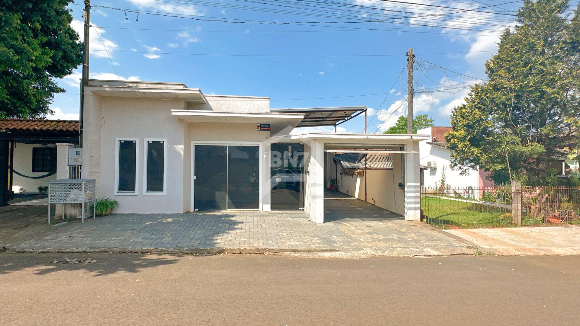 Casa na Cango com piscina energia solar e sala comercial