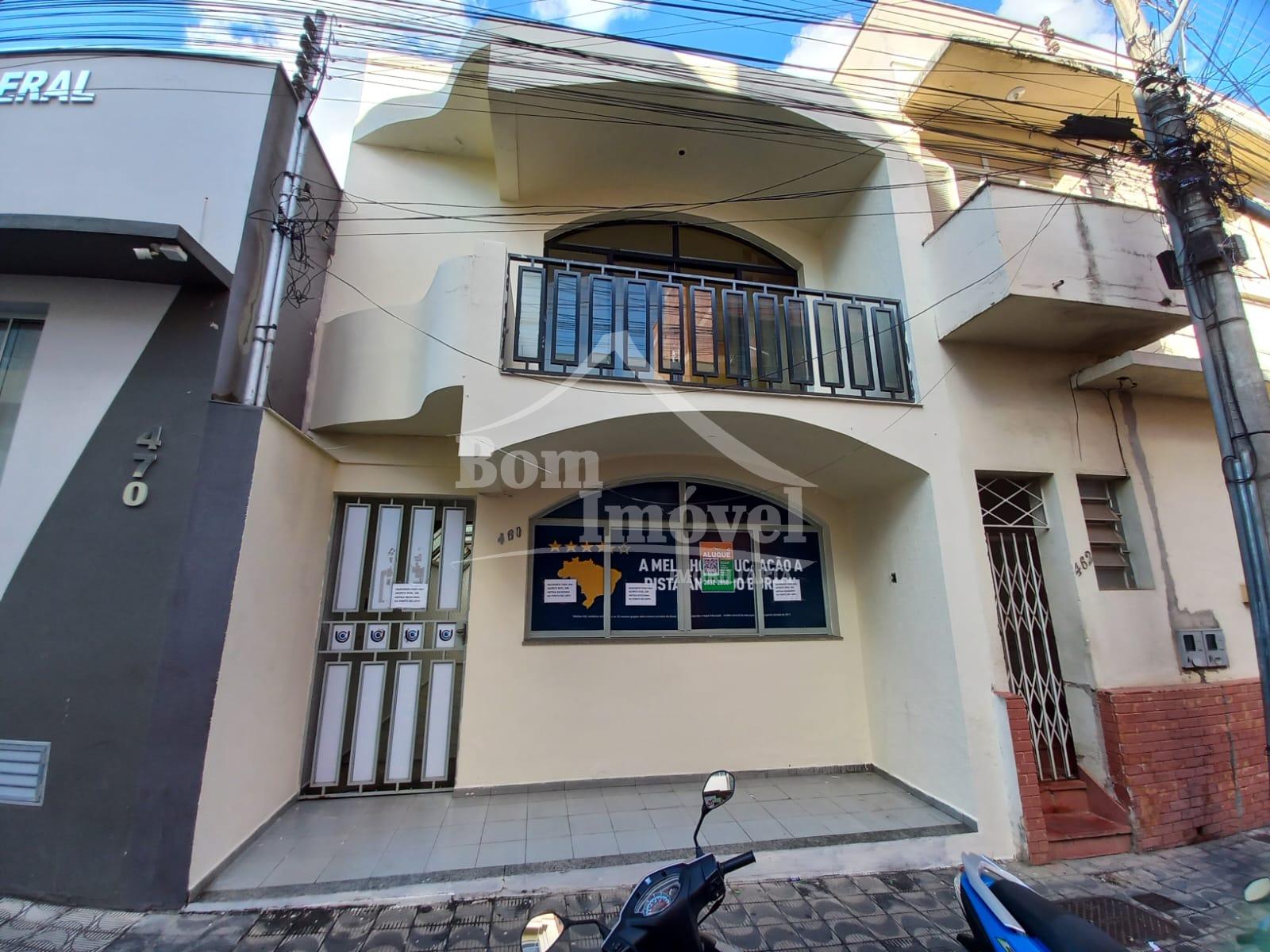 Ponto Comercial com 3 andares, no Centro, em Campo Belo MG